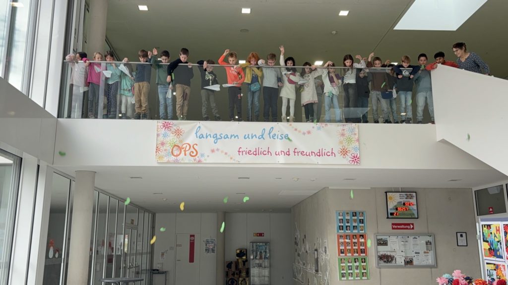 Experimentier-Workshop „Luft“ in der Bücherei - ein spannender Tag für die 2. Klassen